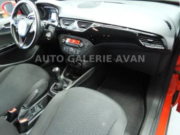 Car image 18