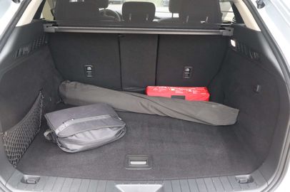 Car image 36