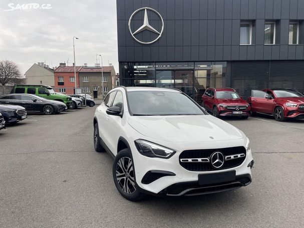 Mercedes-Benz GLA 200 d 4Matic 110 kW image number 2