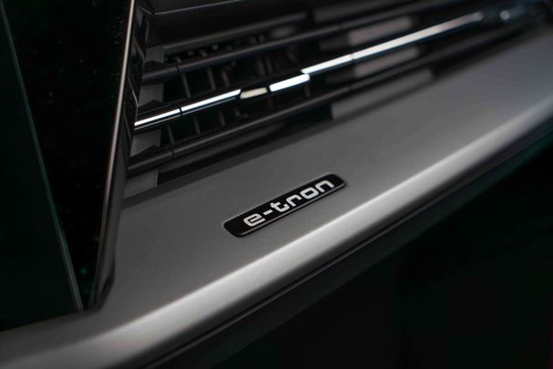 Audi Q4 40 e-tron S-line 150 kW image number 44