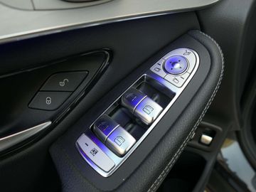 Car image 38