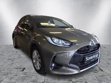 Car image 2