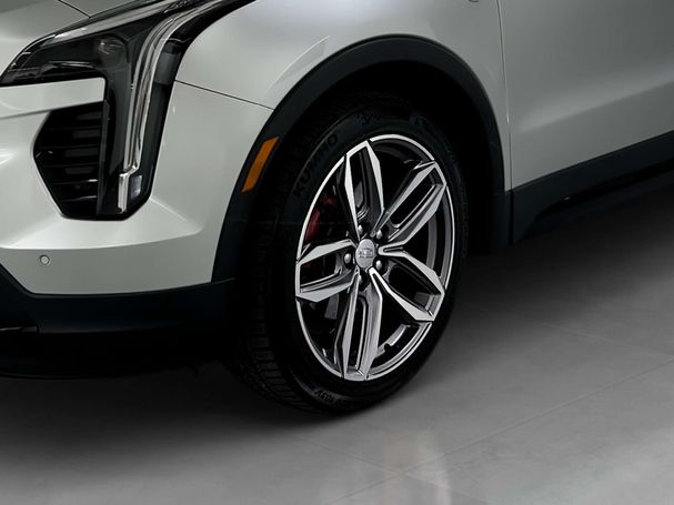 Cadillac XT4 350T 2.0 AWD 169 kW image number 7