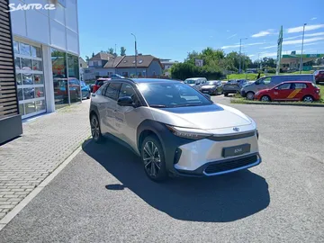 Car image 2