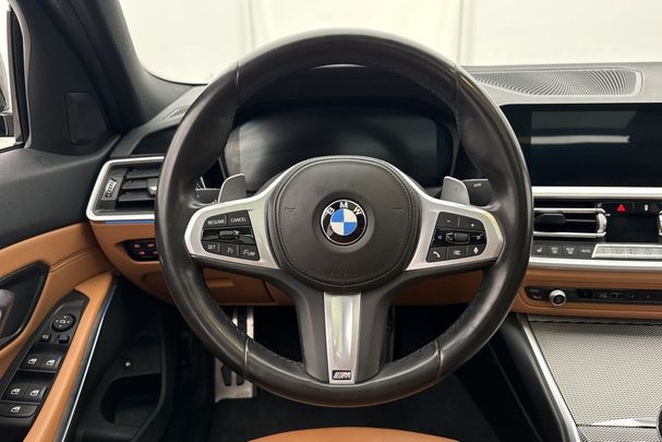 BMW 330e M Sport 216 kW image number 16