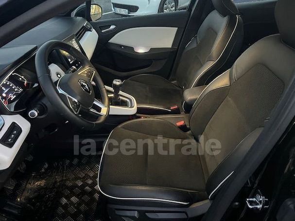 Renault Clio TCe 90 Intens 66 kW image number 17