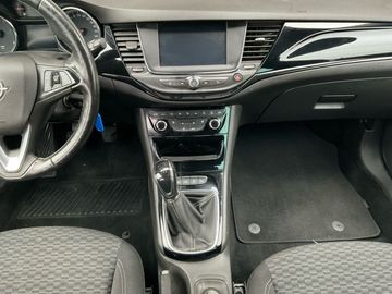 Car image 11