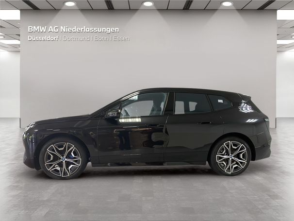 BMW iX xDrive40 240 kW image number 5