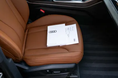 Car image 39