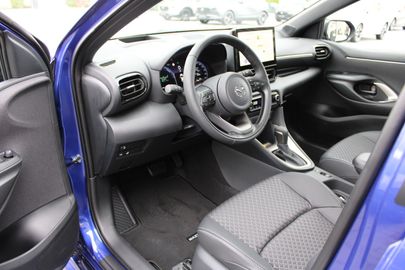 Car image 11