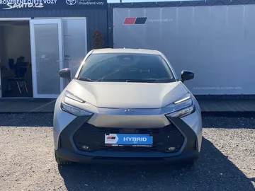 Car image 3