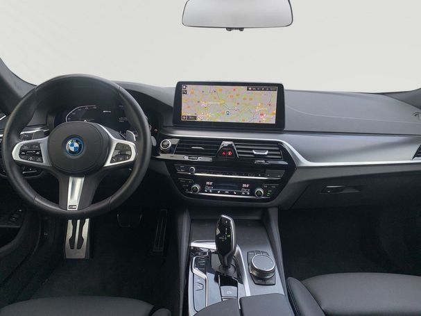 BMW 530 Touring 215 kW image number 6