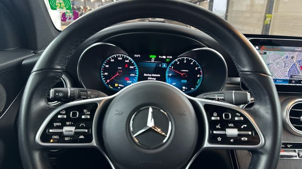 Mercedes-Benz GLC 300 de 225 kW image number 10