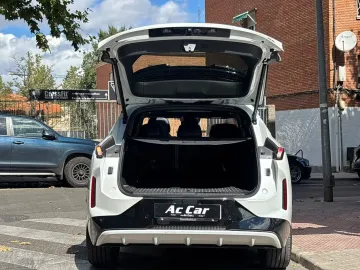 Car image 47