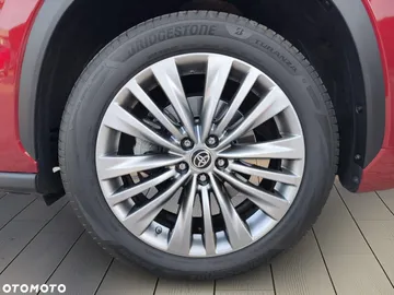 Car image 21