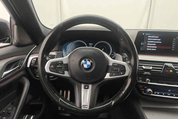 BMW 530d Touring xDrive 196 kW image number 21