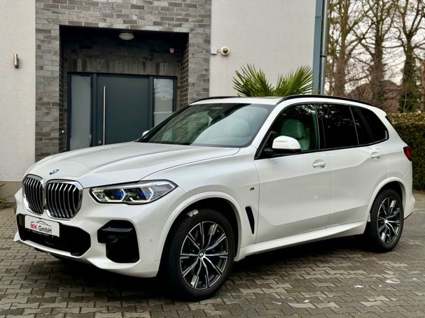 BMW X5 xDrive 210 kW image number 1