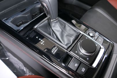 Car image 25