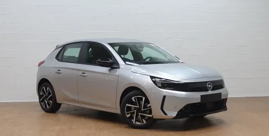 Car image 3