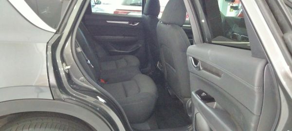 Car image 22