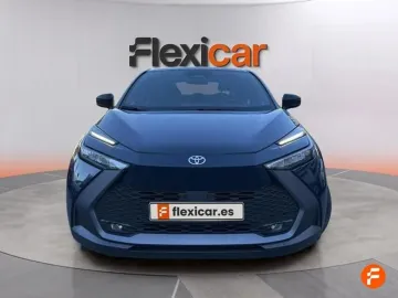 Car image 3