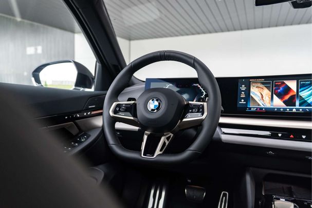 BMW 520i 140 kW image number 19