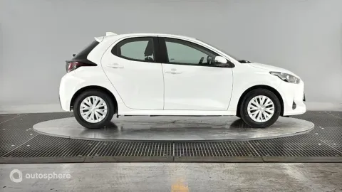 Car image 4