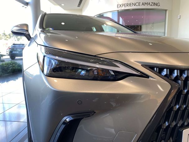 Lexus NX 450 h 225 kW image number 22