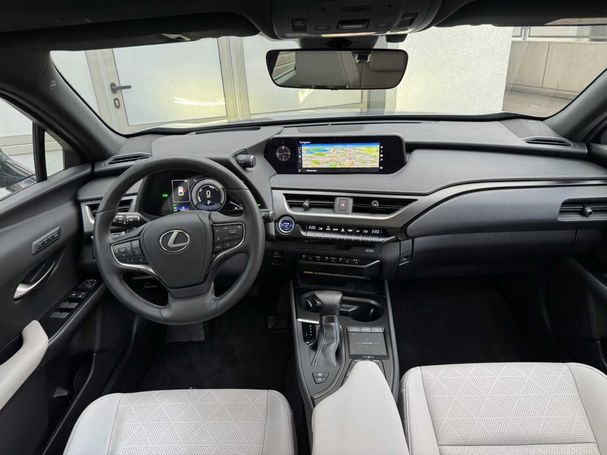 Lexus UX 250h 135 kW image number 4