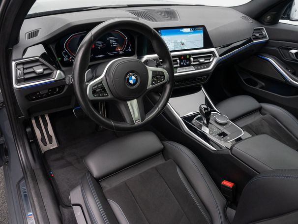 BMW 340d Touring xDrive 250 kW image number 23