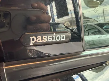 Car image 27