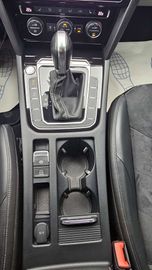 Car image 35