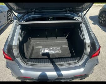 Car image 39
