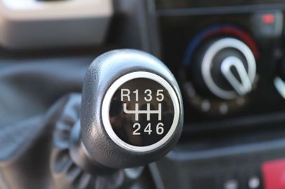 Car image 23