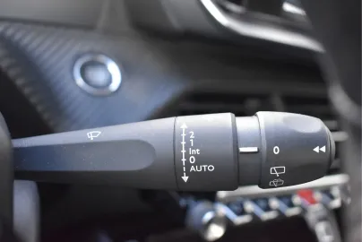 Car image 38