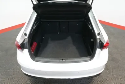 Car image 33