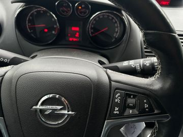 Car image 26