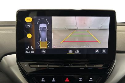 Car image 26