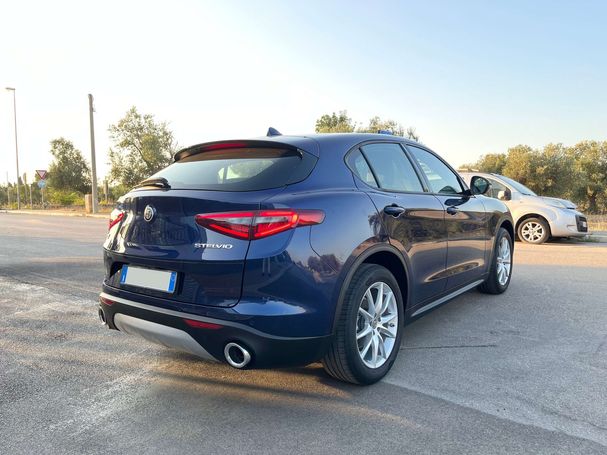 Alfa Romeo Stelvio 2.2 Q4 140 kW image number 4