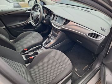 Car image 8