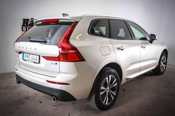 Volvo XC60 AWD Momentum B5 184 kW image number 2