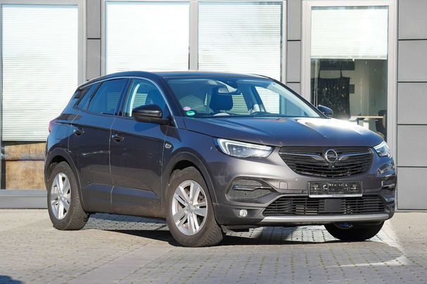 Opel Grandland X Innovation 133 kW image number 2