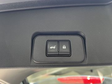 Car image 33