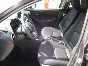 Car image 13