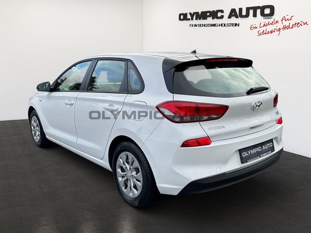 Hyundai i30 1.4 Pure 73 kW image number 4