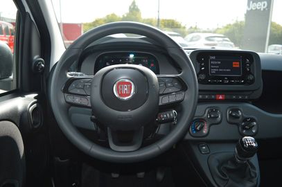 Car image 9