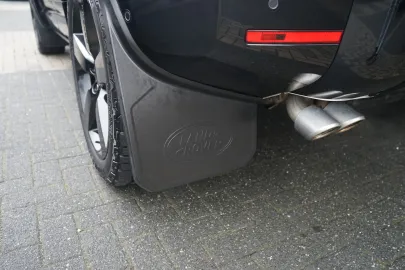 Car image 35