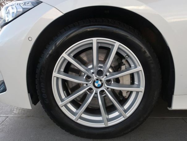 BMW 330d Touring xDrive 210 kW image number 20