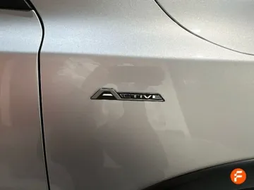 Car image 27