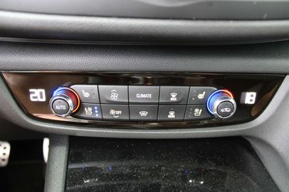 Car image 41